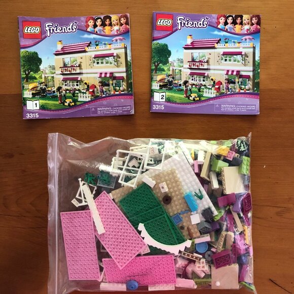 Lego Friend's Olivia's House - Picture 2 of 3